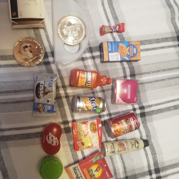 Mini brands - Picture 4 of 4